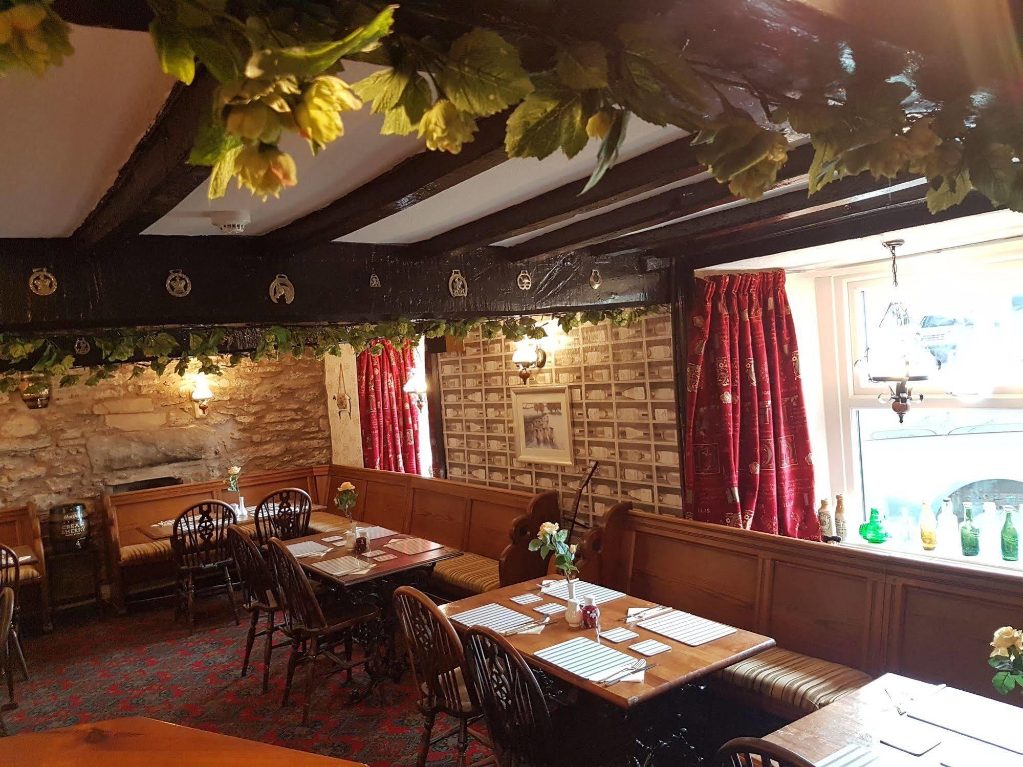 The Black Bull At Nateby Kirkby Stephen Exteriör bild